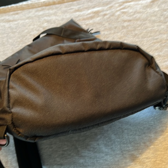 *NWT* Volcom Day Trip Backpack/Crossbody/Tote - Picture 8 of 8